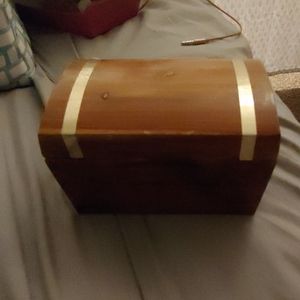 Jewelry box